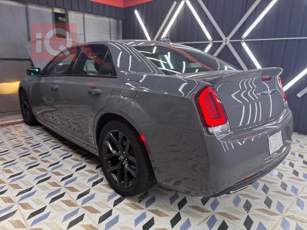 Chrysler 300